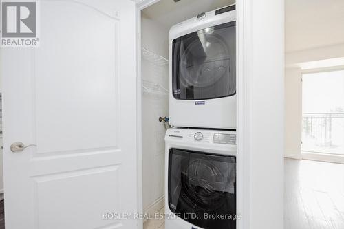 601 - 1103 Leslie Street, Toronto (Banbury-Don Mills), ON - Indoor Photo Showing Laundry Room