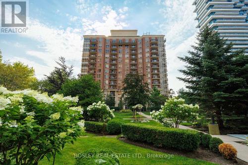 601 - 1103 Leslie Street, Toronto (Banbury-Don Mills), ON - Outdoor