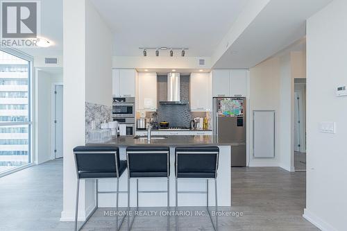 4201 - 99 John Street, Toronto (Waterfront Communities), ON - Indoor Photo Showing Kitchen