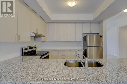 105 Air Dancer Crescent, Oshawa, ON - Indoor Photo Showing Kitchen With Stainless Steel Kitchen With Double Sink With Upgraded Kitchen