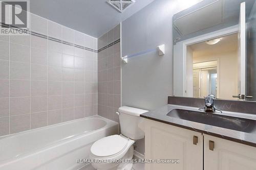 135 - 515 Kingbird Grove, Toronto (Rouge), ON - Indoor Photo Showing Bathroom