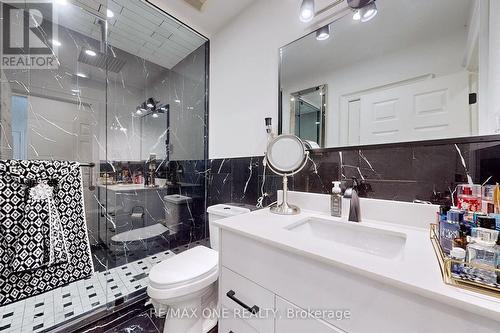 24 Cresser Avenue, Whitby, ON - Indoor Photo Showing Bathroom