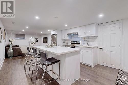 24 Cresser Avenue, Whitby, ON - Indoor Photo Showing Kitchen With Upgraded Kitchen