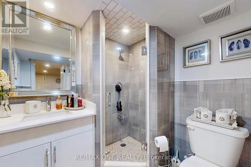 24 Cresser Avenue, Whitby, ON - Indoor Photo Showing Bathroom