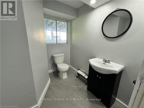 360537 160 Road, Grey Highlands, ON - Indoor Photo Showing Bathroom