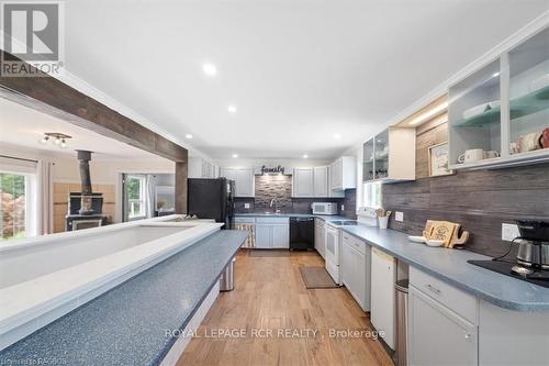 360537 160 Road, Grey Highlands, ON - Indoor Photo Showing Kitchen