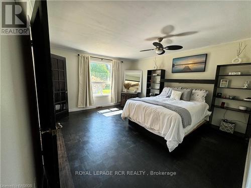 360537 160 Road, Grey Highlands, ON - Indoor Photo Showing Bedroom