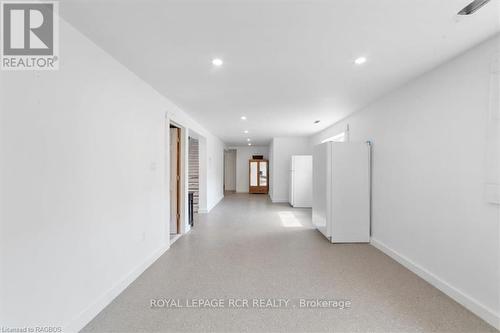 360537 160 Road, Grey Highlands, ON - Indoor Photo Showing Other Room