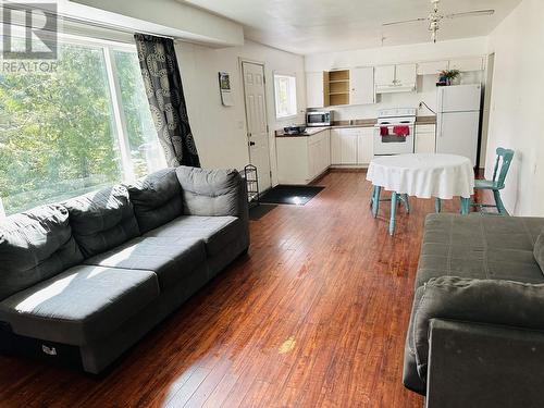 897-899 Summit Avenue, Prince Rupert, BC - Indoor Photo Showing Living Room