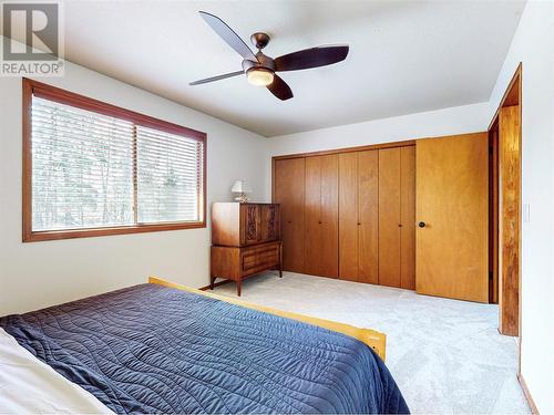 3999 Eastwood Court, Kelowna, BC - Indoor Photo Showing Bedroom