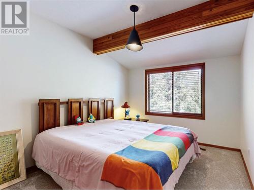 3999 Eastwood Court, Kelowna, BC - Indoor Photo Showing Bedroom