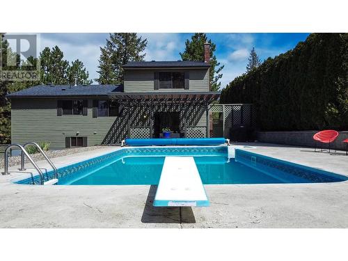 3999 Eastwood Court, Kelowna, BC - Outdoor With In Ground Pool