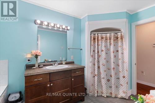 283 Crookston Road, Madoc, ON - Indoor Photo Showing Bathroom