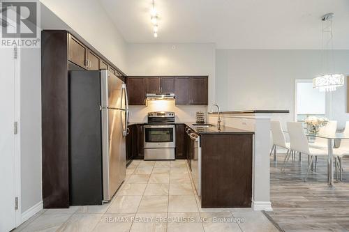 403 - 1460 Main Street E, Milton (Dempsey), ON - Indoor Photo Showing Kitchen