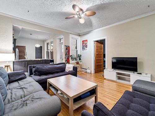 Salon - 5837  - 5839A Rue De St-Vallier, Montréal (Rosemont/La Petite-Patrie), QC - Indoor Photo Showing Living Room