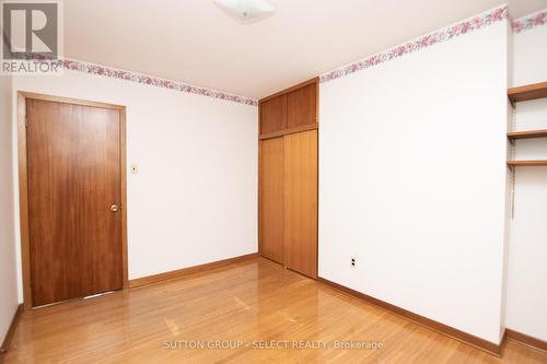 9 Sunray Avenue, London, ON - Indoor Photo Showing Other Room