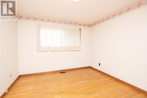 9 Sunray Avenue, London, ON - Indoor Photo Showing Other Room