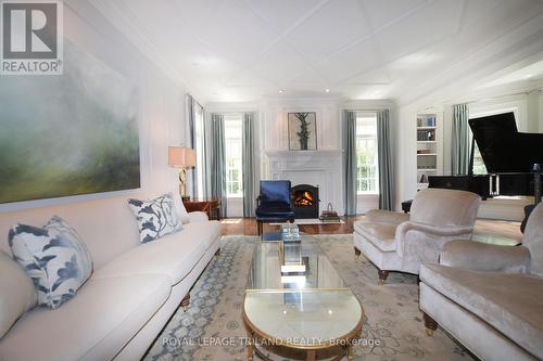 806 Maitland Street, London, ON - Indoor Photo Showing Living Room