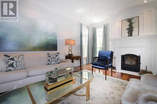 806 Maitland Street, London, ON - Indoor Photo Showing Living Room With Fireplace