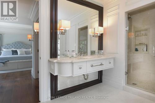 806 Maitland Street, London, ON - Indoor Photo Showing Bathroom