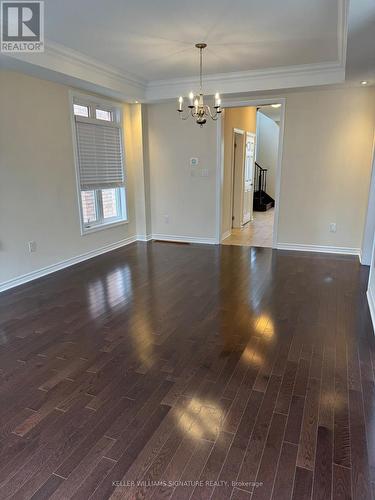 350 Begonia Gardens, Oakville, ON - Indoor Photo Showing Other Room