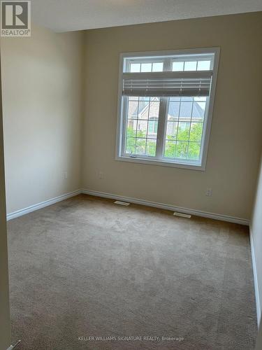 350 Begonia Gardens, Oakville, ON - Indoor Photo Showing Other Room