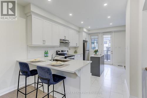 58 Thomas Frisby Jr Crescent, Markham, ON - Indoor Photo Showing Kitchen