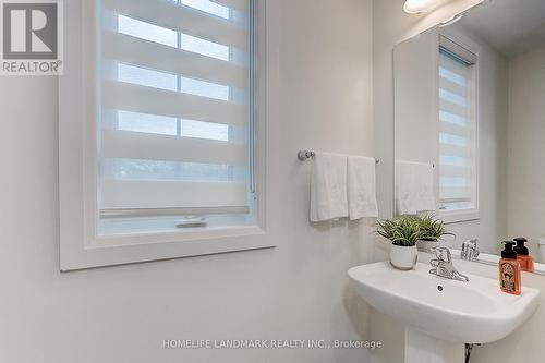 58 Thomas Frisby Jr Crescent, Markham, ON - Indoor Photo Showing Bathroom