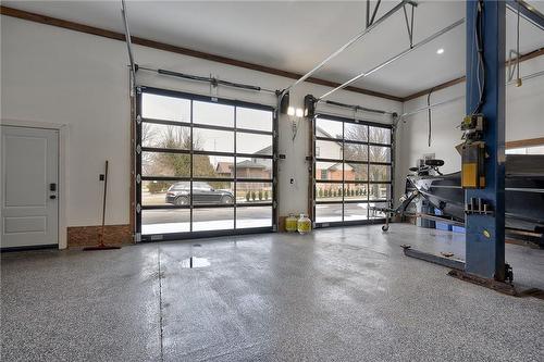 workshop interior - 381 Concession 7 Road E, Hamilton, ON - Indoor Photo Showing Garage