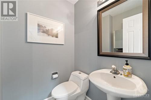 839 Adencliffe Drive, Ottawa, ON - Indoor Photo Showing Bathroom