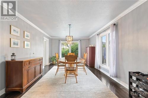 839 Adencliffe Drive, Ottawa, ON - Indoor Photo Showing Dining Room