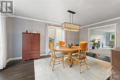 839 Adencliffe Drive, Ottawa, ON - Indoor Photo Showing Dining Room