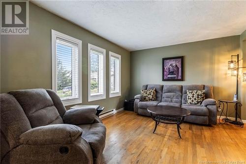 178 Isington Street, Moncton, NB - Indoor Photo Showing Living Room