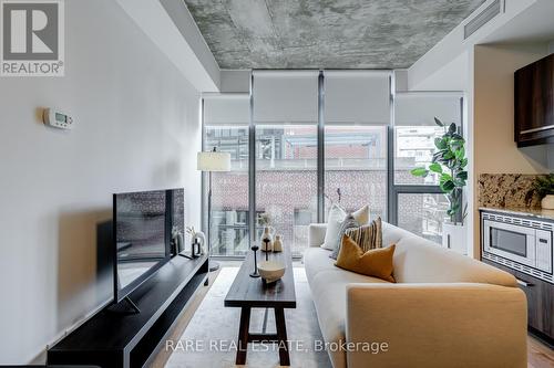 707 - 15 Beverley Street, Toronto (Kensington-Chinatown), ON - Indoor Photo Showing Living Room