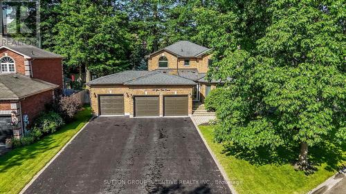 33 Glen Oak Court, Barrie (Little Lake), ON - Outdoor