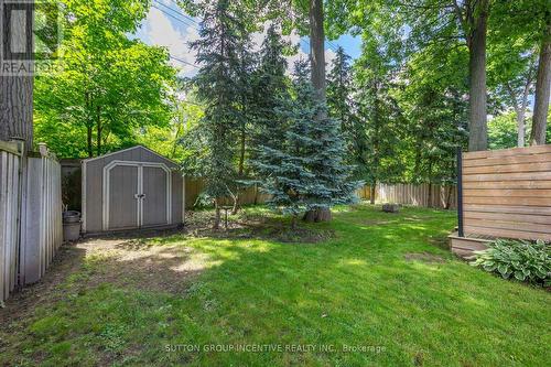 33 Glen Oak Court, Barrie (Little Lake), ON - Outdoor