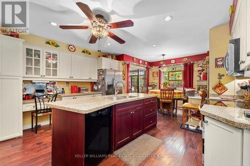 39 Maplewood Road, Mississauga (Mineola), ON - Indoor Photo Showing Kitchen