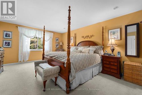 39 Maplewood Road, Mississauga (Mineola), ON - Indoor Photo Showing Bedroom