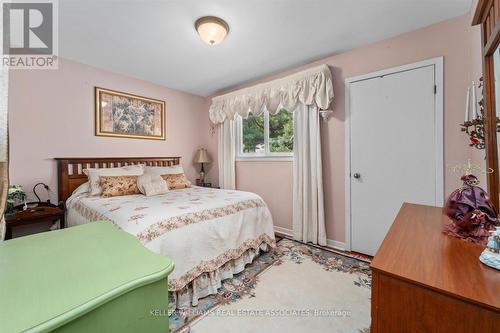 39 Maplewood Road, Mississauga (Mineola), ON - Indoor Photo Showing Bedroom