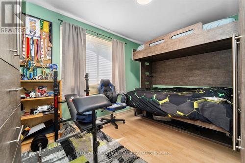 39 Maplewood Road, Mississauga (Mineola), ON - Indoor Photo Showing Bedroom