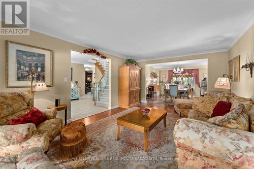 39 Maplewood Road, Mississauga (Mineola), ON - Indoor Photo Showing Living Room