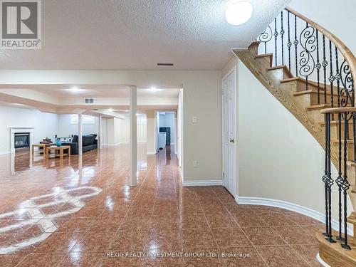 2857 Termini Terrace, Mississauga (Central Erin Mills), ON - Indoor Photo Showing Other Room