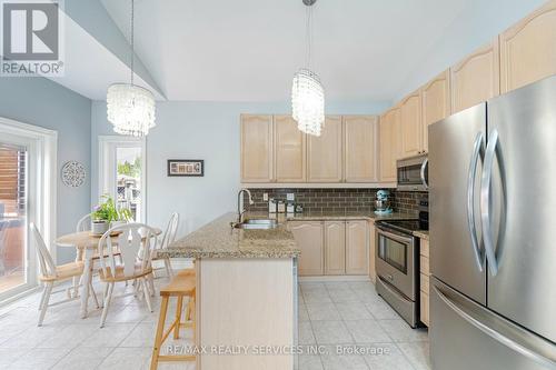 37 Sundridge Street, Brampton (Snelgrove), ON - Indoor Photo Showing Kitchen With Double Sink