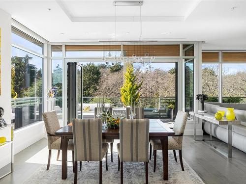 403-986 Heywood Ave, Victoria, BC - Indoor Photo Showing Dining Room