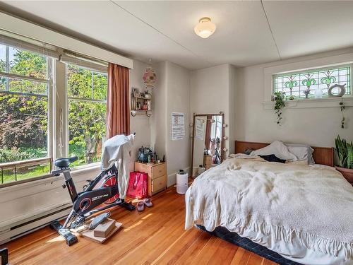 1157 Princess Ave, Victoria, BC - Indoor Photo Showing Bedroom