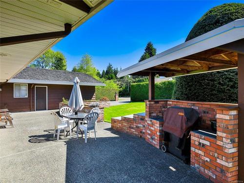 397 Crescent Rd West, Qualicum Beach, BC 