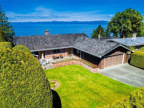 397 Crescent Rd West, Qualicum Beach, BC 