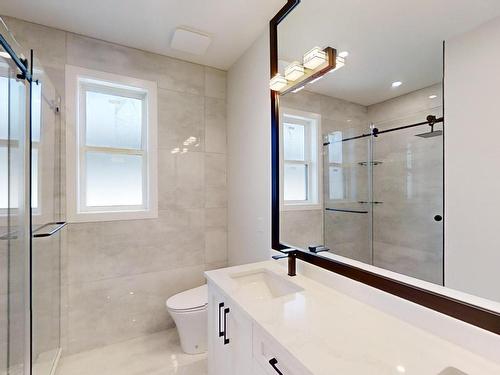 2967 Gilbert Road, Kamloops, BC - Indoor Photo Showing Bathroom