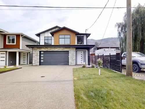 2967 Gilbert Road, Kamloops, BC - Outdoor With Facade