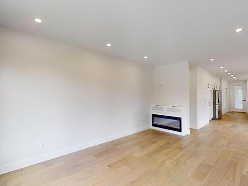 2967 Gilbert Road, Kamloops, BC - Indoor Photo Showing Living Room With Fireplace